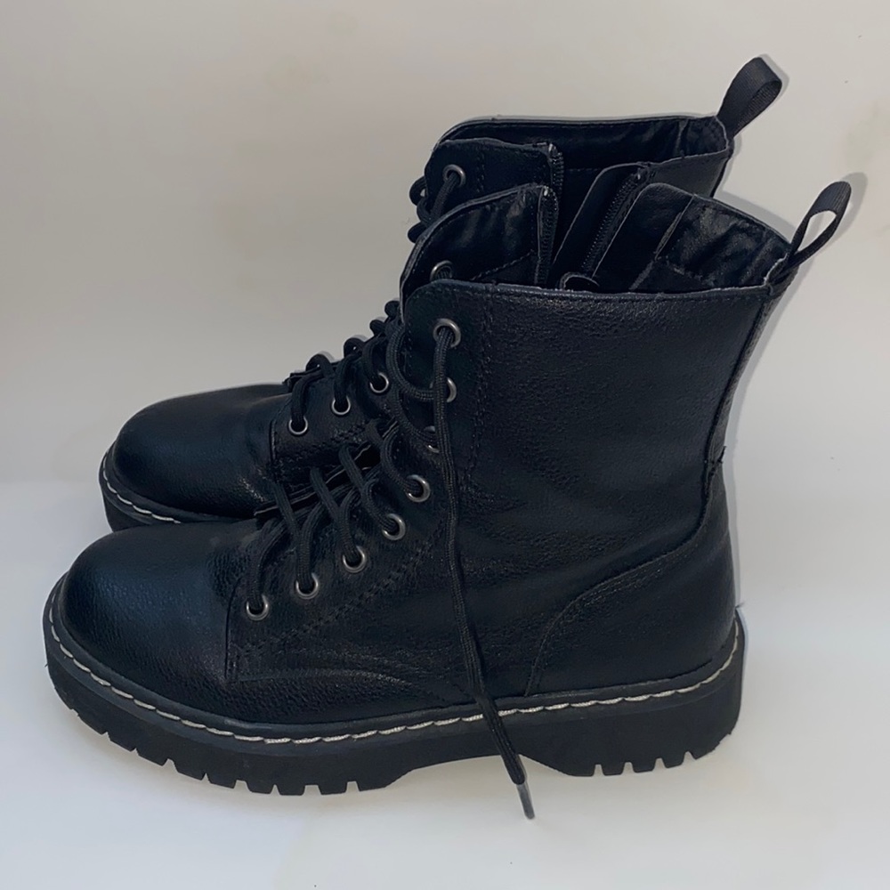 Sincerely Jules Black Combat Boots size 8